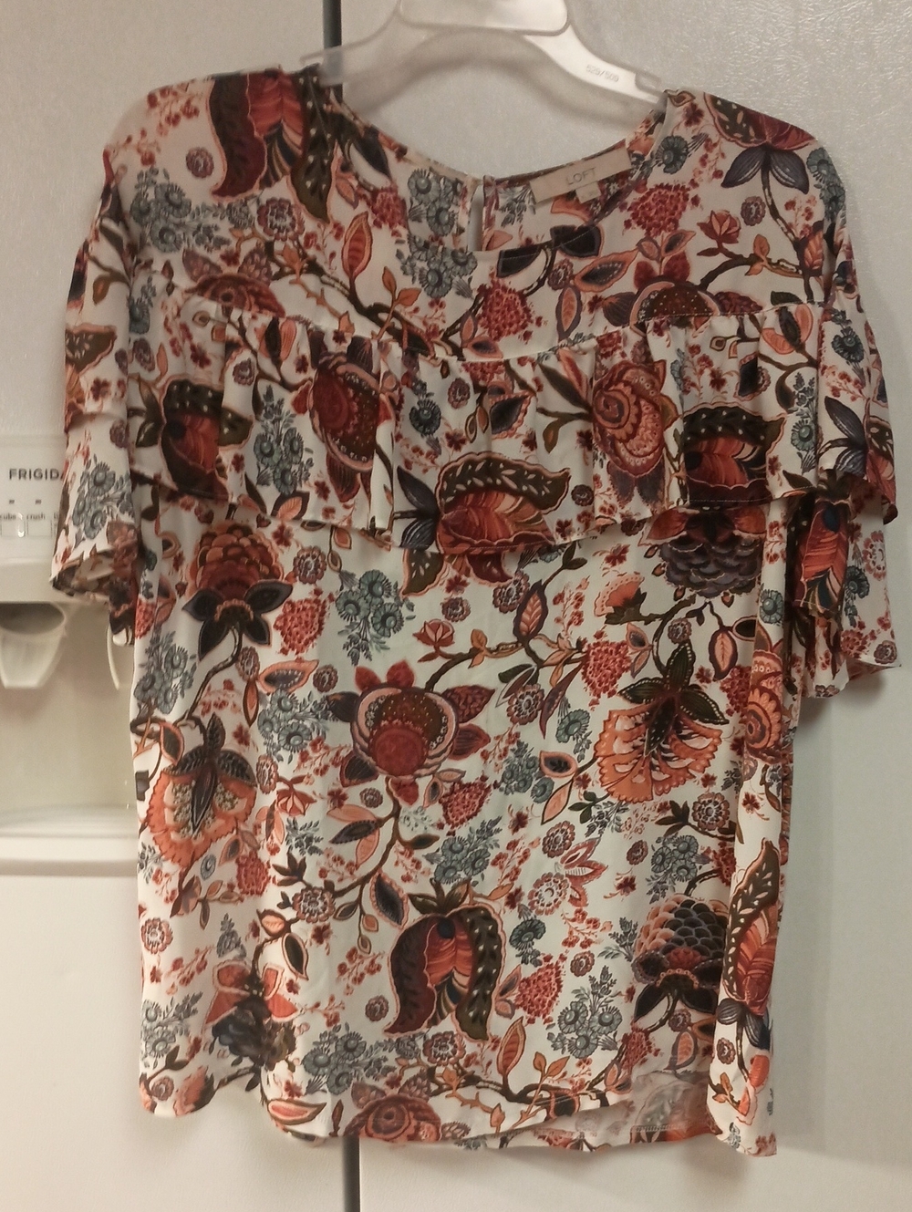 LOFT Floral Ruffle Blouse in White, Red ,Blue And Peach. Women's Size XL